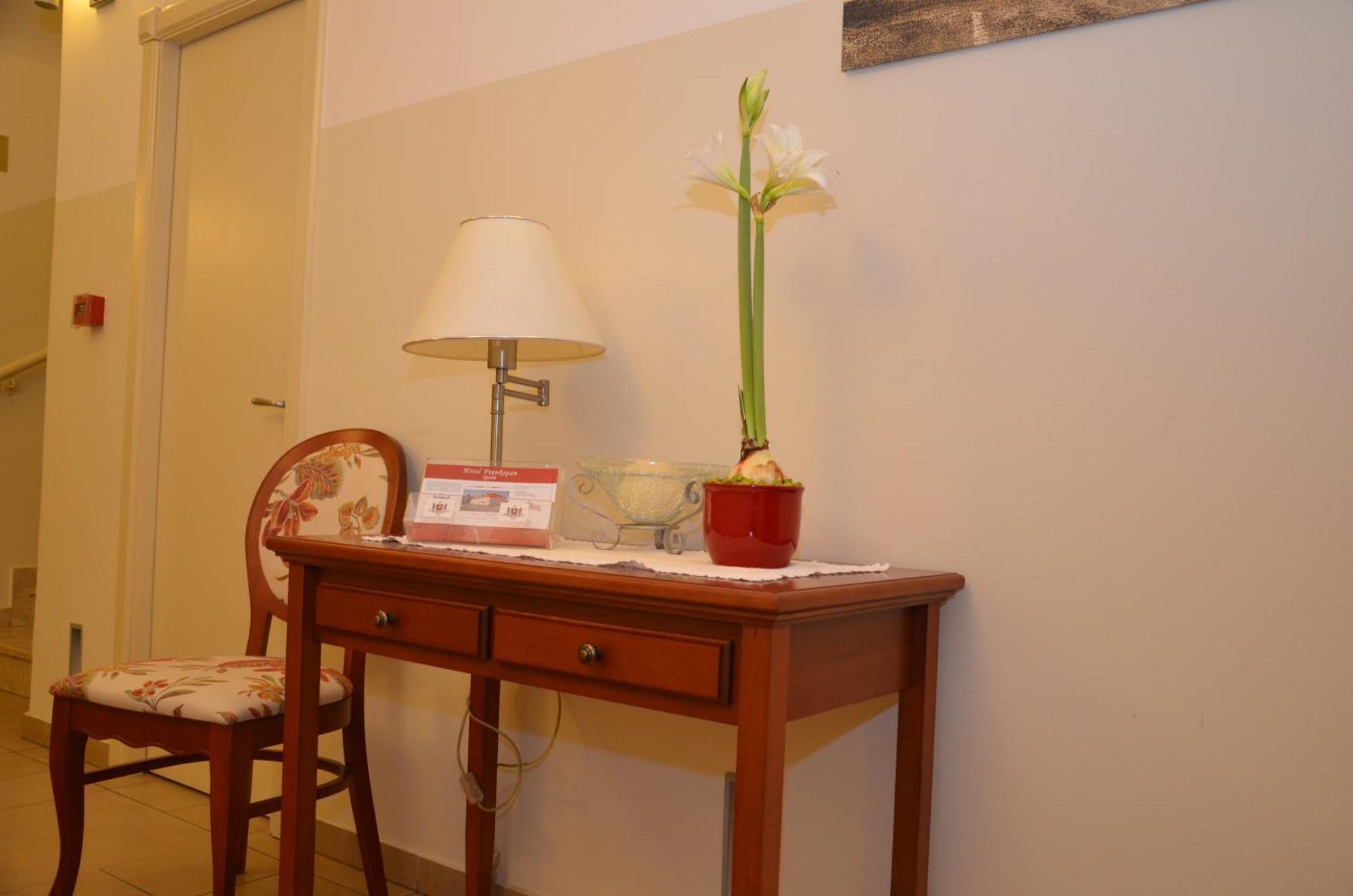 אוגולין Heritage Hotel Frankopan מראה חיצוני תמונה