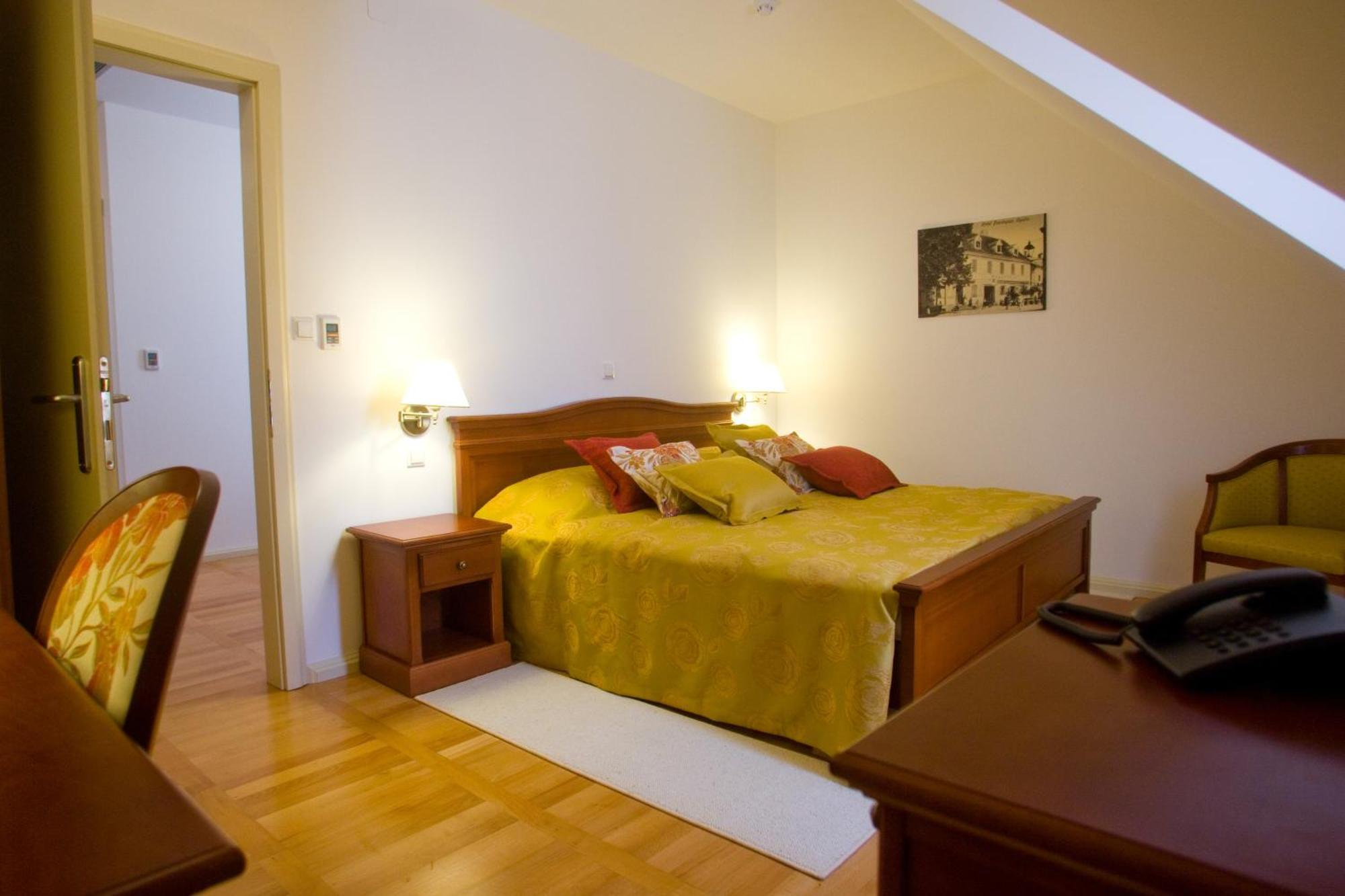 אוגולין Heritage Hotel Frankopan מראה חיצוני תמונה