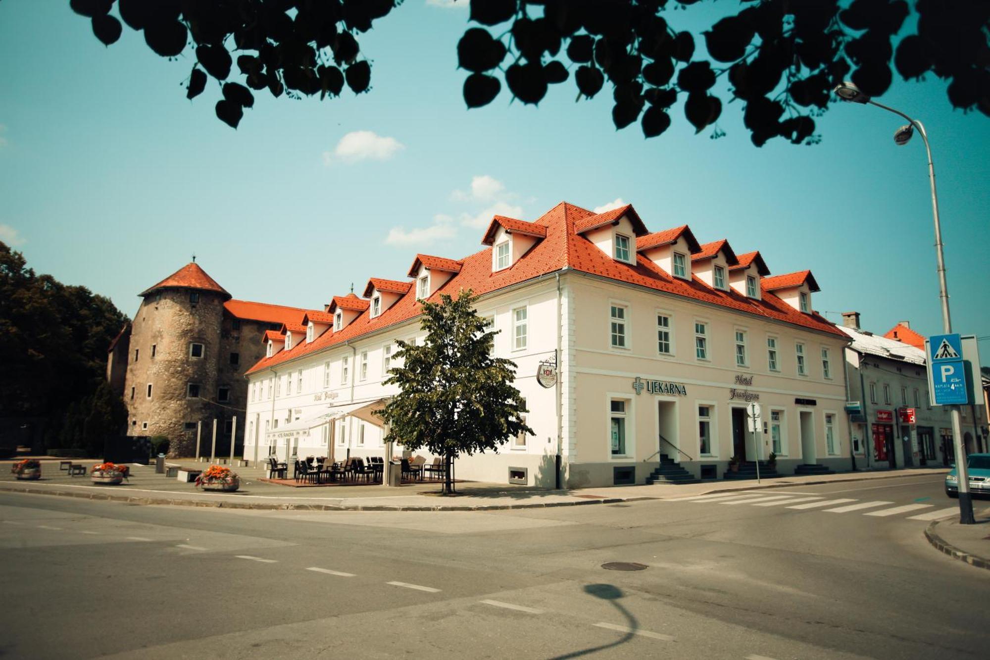 אוגולין Heritage Hotel Frankopan מראה חיצוני תמונה