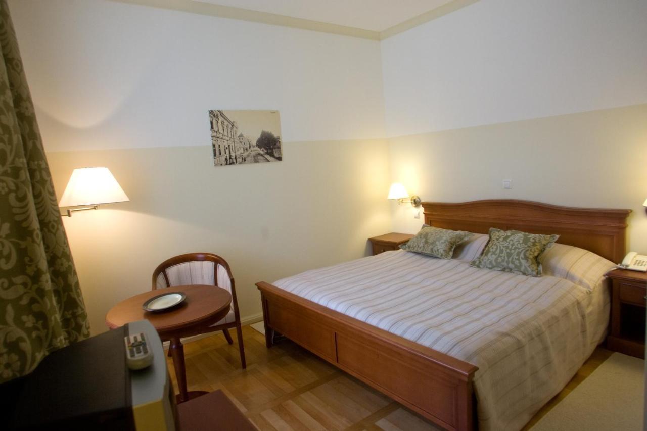 אוגולין Heritage Hotel Frankopan מראה חיצוני תמונה