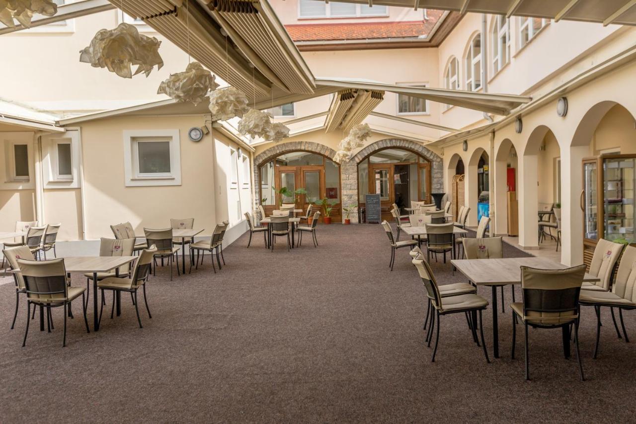 אוגולין Heritage Hotel Frankopan מראה חיצוני תמונה